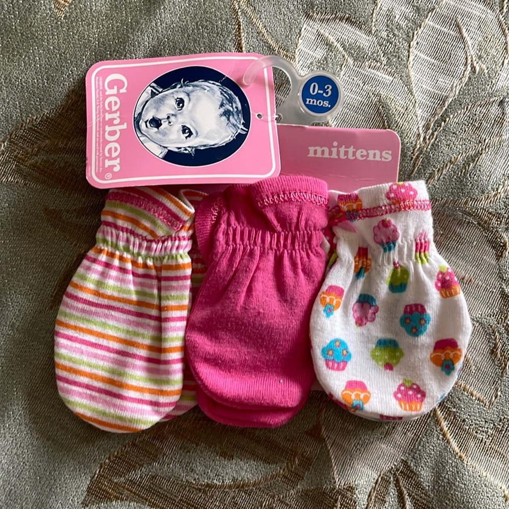 Baby mittens